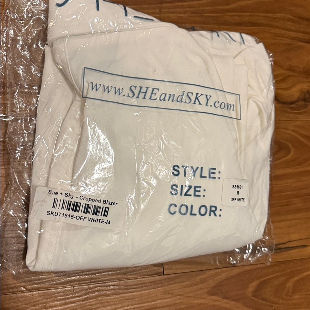 🏰🆕🤍SHE + SKY: WHITE Cropped Blazer SMALL MEDIUM - Picture 7 of 10